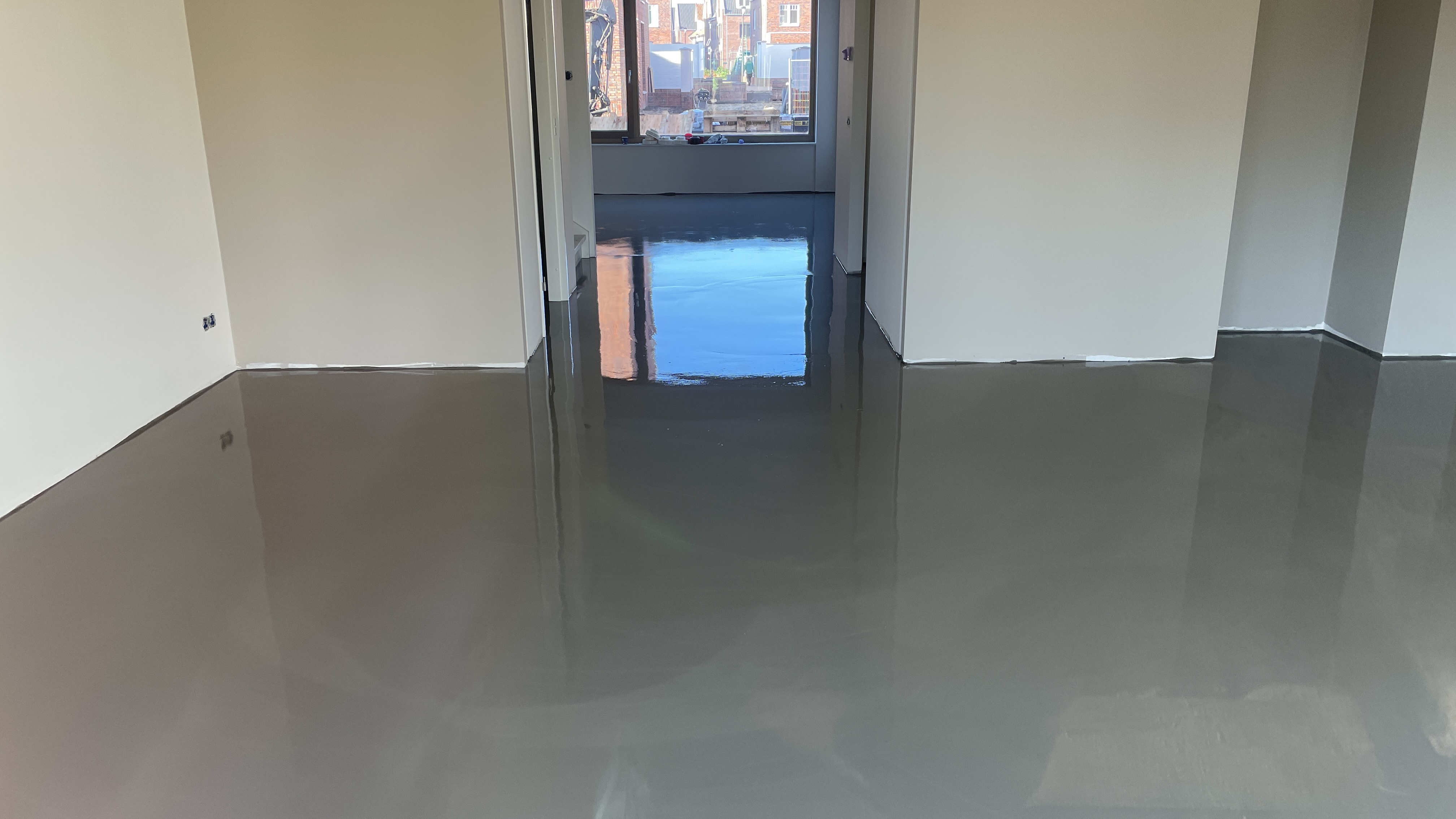 Waarom discussies over het egaliseren bij pvc-vloeren blijven ontstaan