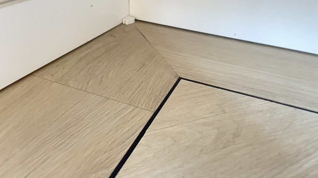 Kieren onder de plinten: ergernis of eenvoudig te voorkomen?