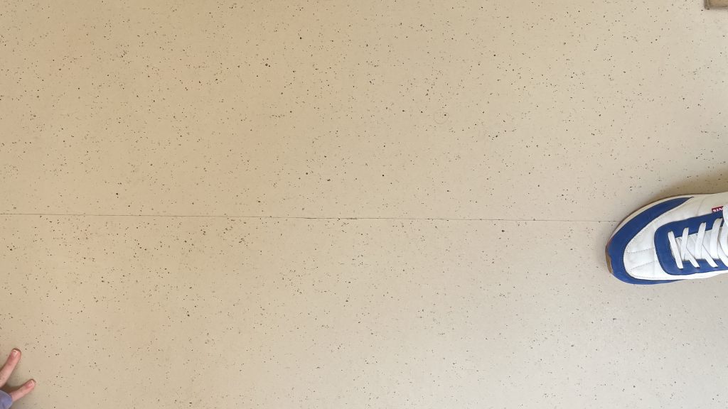 Koud snijden van marmoleum: waarom het echte vakmanschap vereist